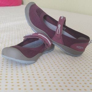 KEEN Moxie Mary Jane Flats